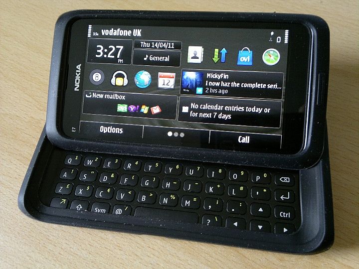 Nokia E7 Rs