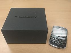 BlackBerry Bold 9900 